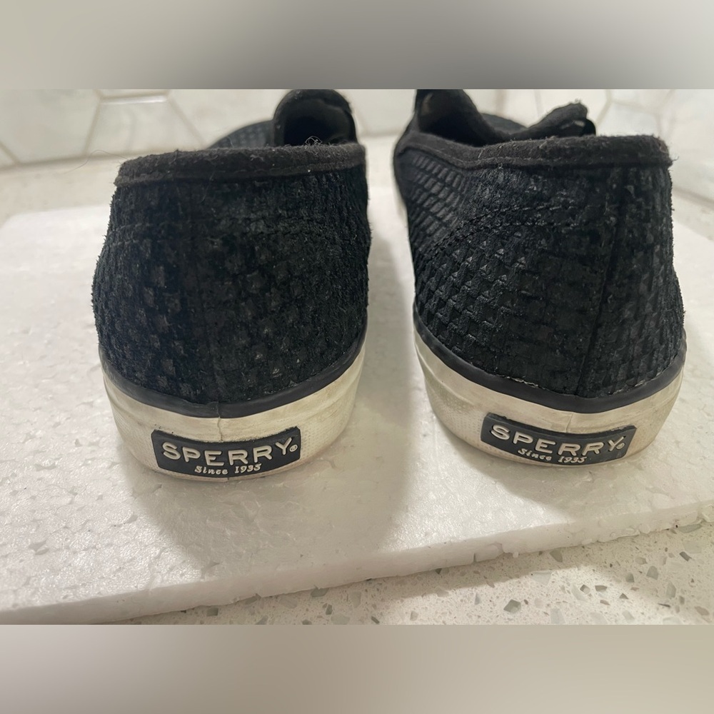 Sperry Woman’s ‘Seaside’ Woven Embossed Suede Sli… - image 5